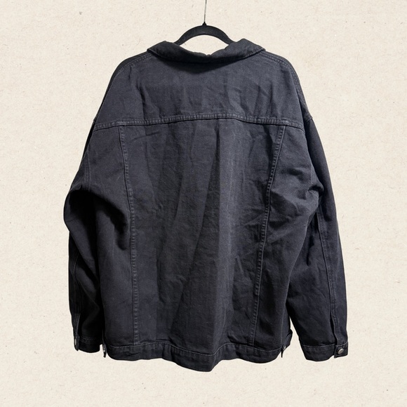 Amazon Women's Classic Black Jean Jacket - Picture 5 of 6